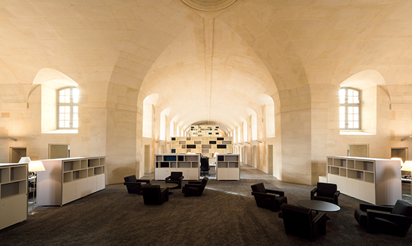 588x351_Group_Culture&History_Building_Inside.jpg